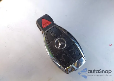 2014 Mercedes-Benz E 350 z USA, uszkodzony, nr VIN WDDHF5KB6EA815422